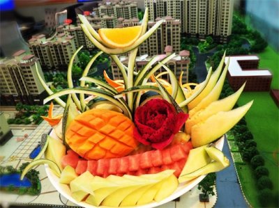 ​水果雕刻作品分享，网友：“这是些有灵魂的水果”！