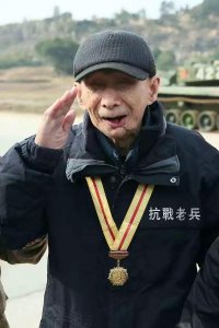 ​抗战老兵钱建民：隐姓埋名71年，军队出动六辆坦克帮其完成遗愿