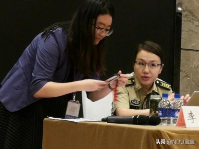 ​可爱的国防大学正教授、教员李莉