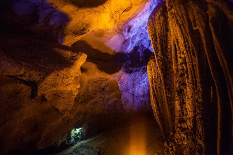 金水岩，阳朔最大、最有特色的世界闻名的地下河水晶岩洞