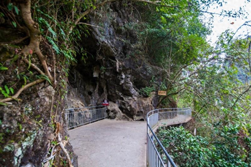 金水岩，阳朔最大、最有特色的世界闻名的地下河水晶岩洞