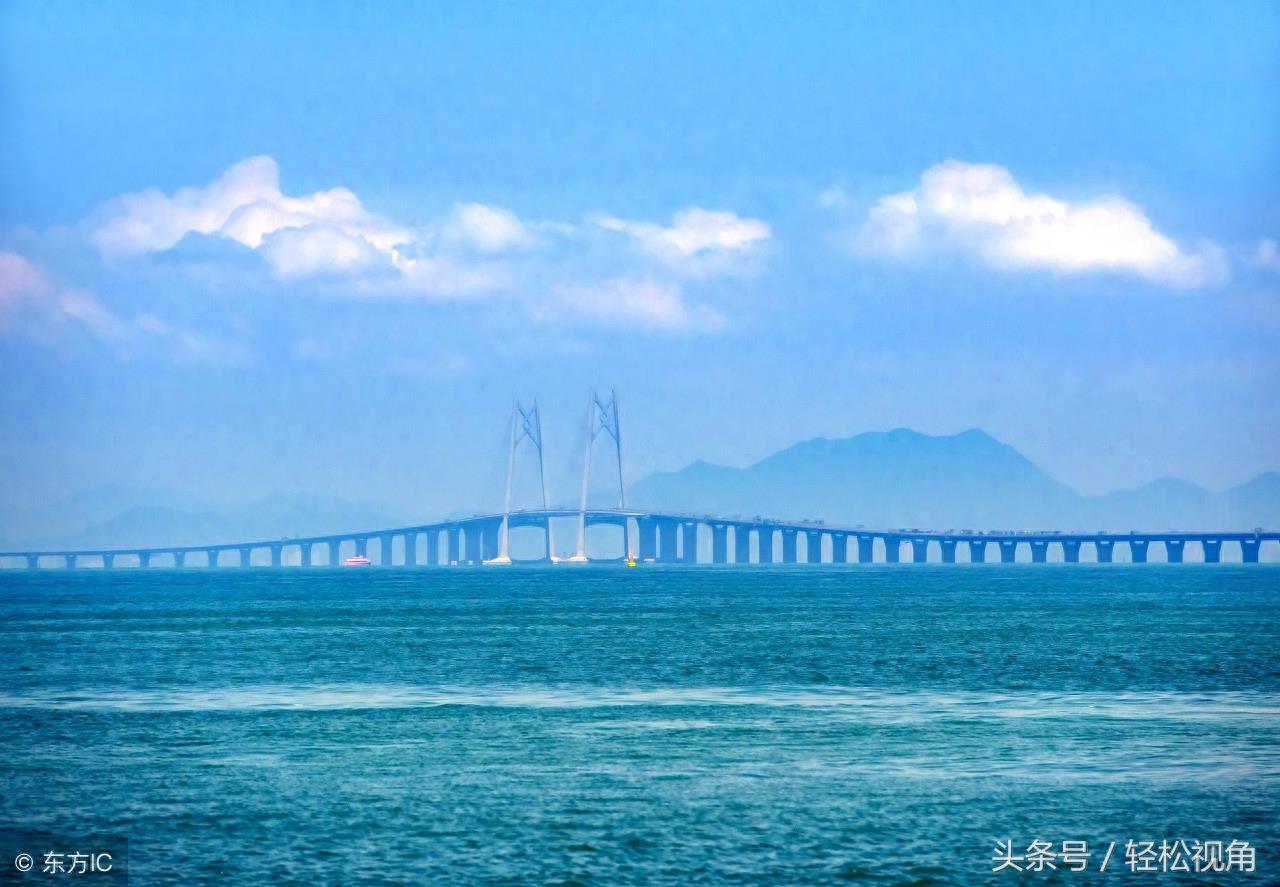 广东珠海：世界上最长的跨海大桥港珠澳大桥通车了